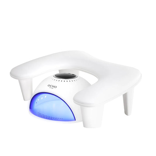 Excellent manicure armsteun