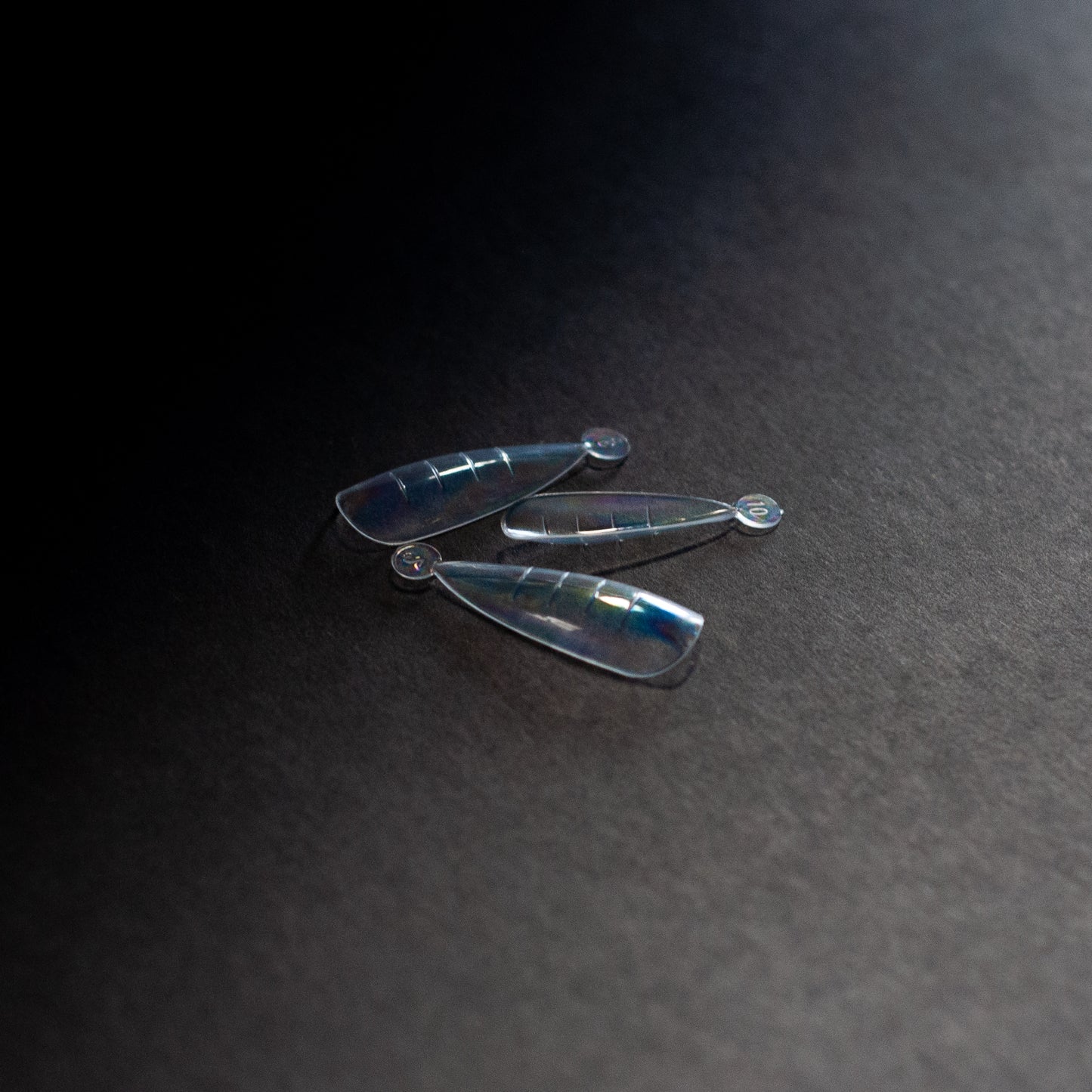 Upper dual forms almond