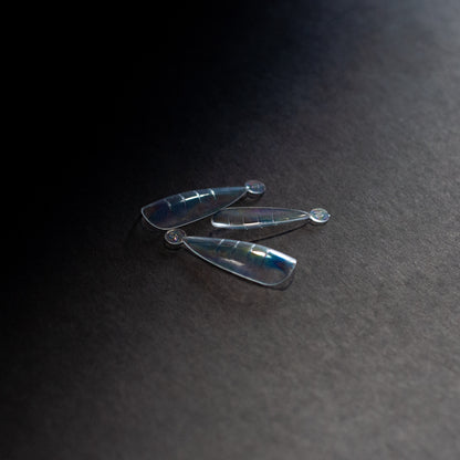 Upper dual forms almond