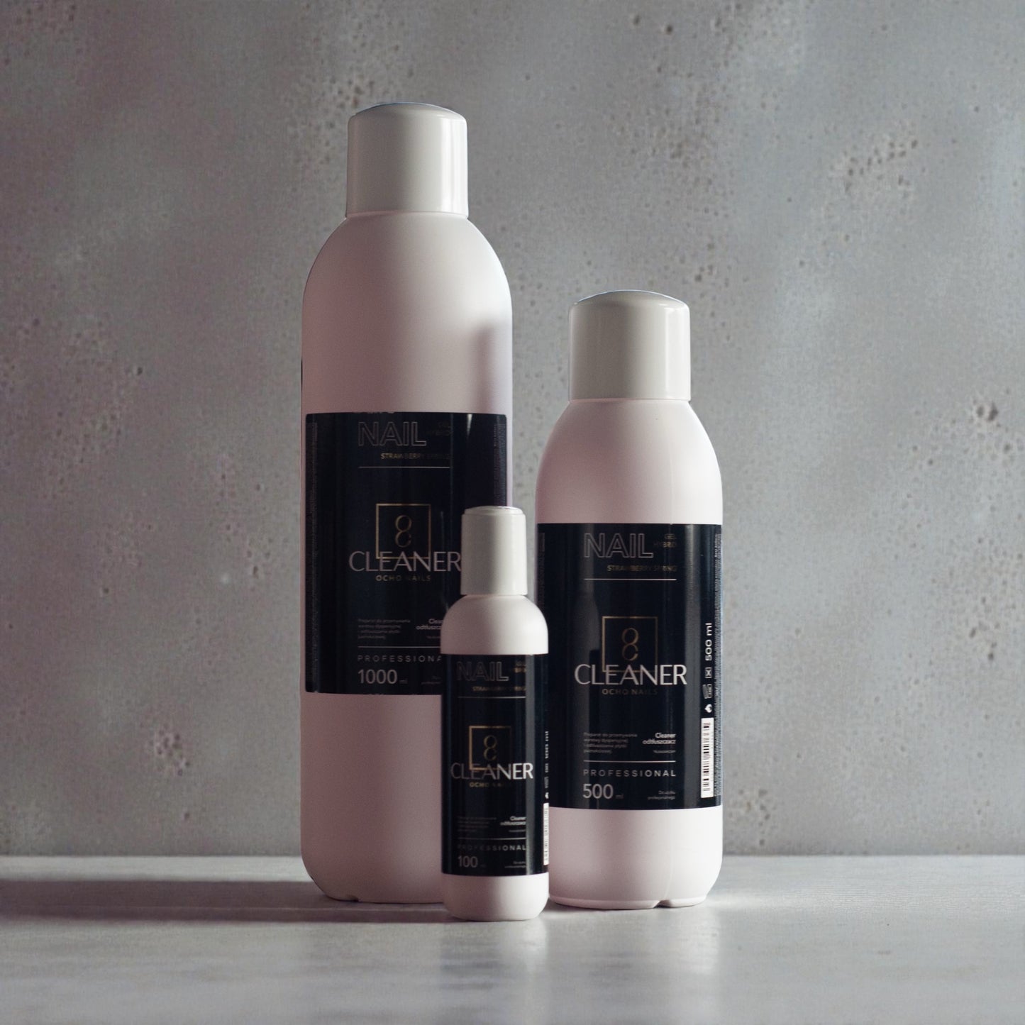 OCHO NAILS  Strawberry nail cleaner